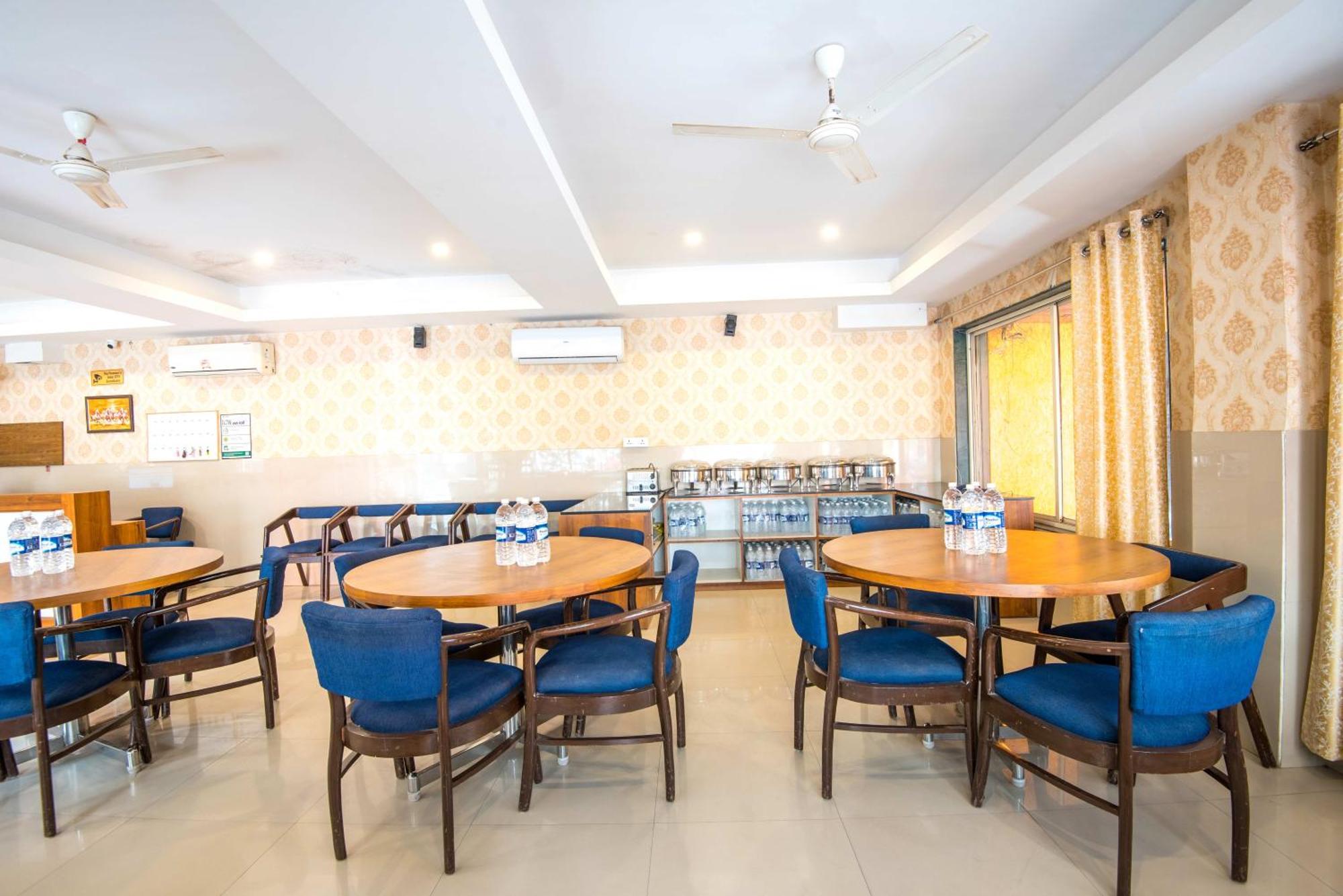 Отель Treebo Empire Executive Premium, Hinjewadi Хинджавади Экстерьер фото