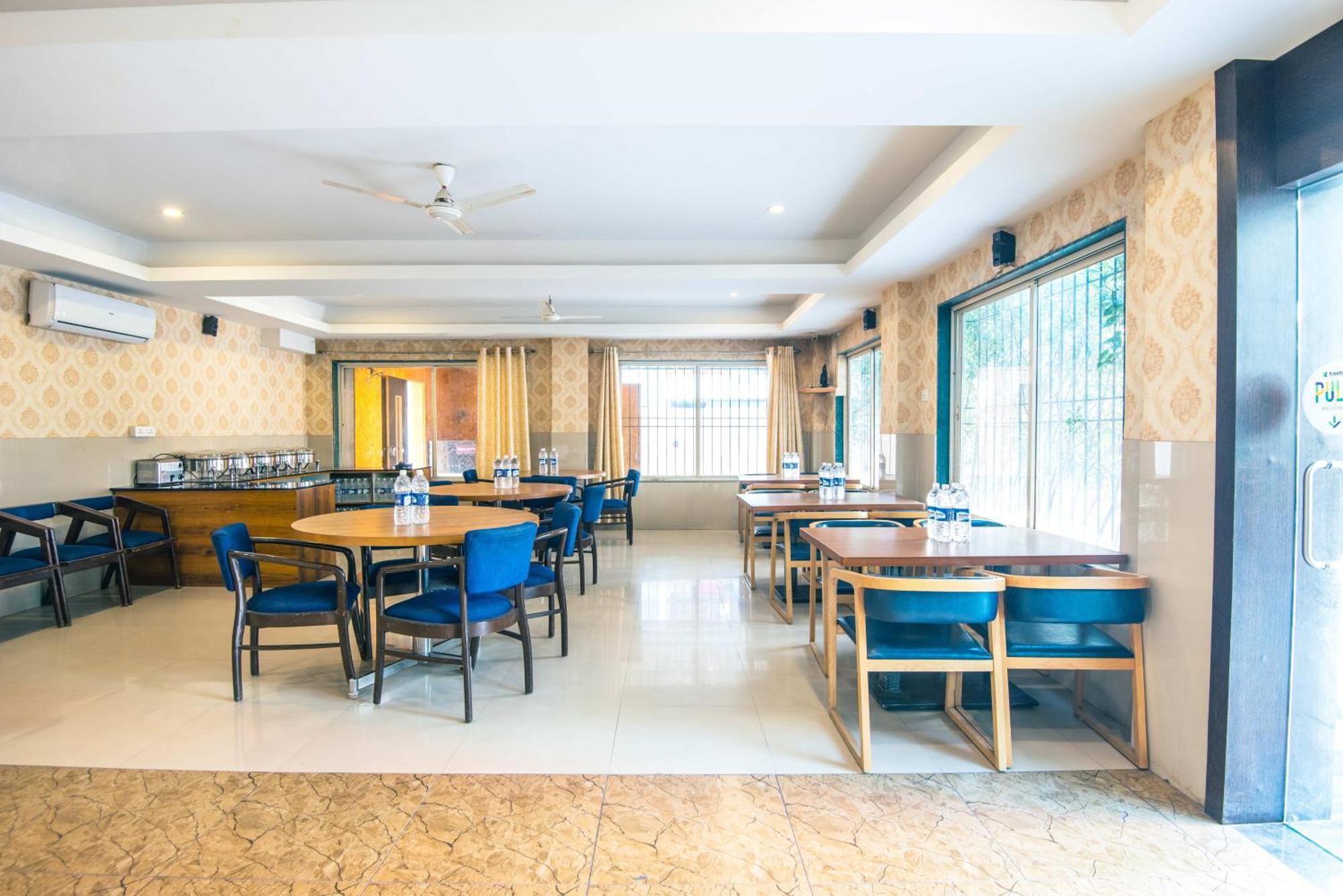 Отель Treebo Empire Executive Premium, Hinjewadi Хинджавади Экстерьер фото
