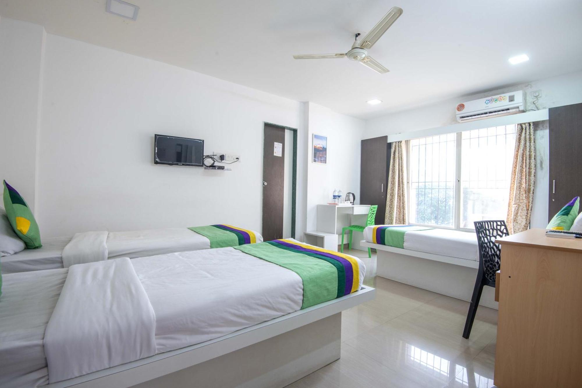 Отель Treebo Empire Executive Premium, Hinjewadi Хинджавади Экстерьер фото