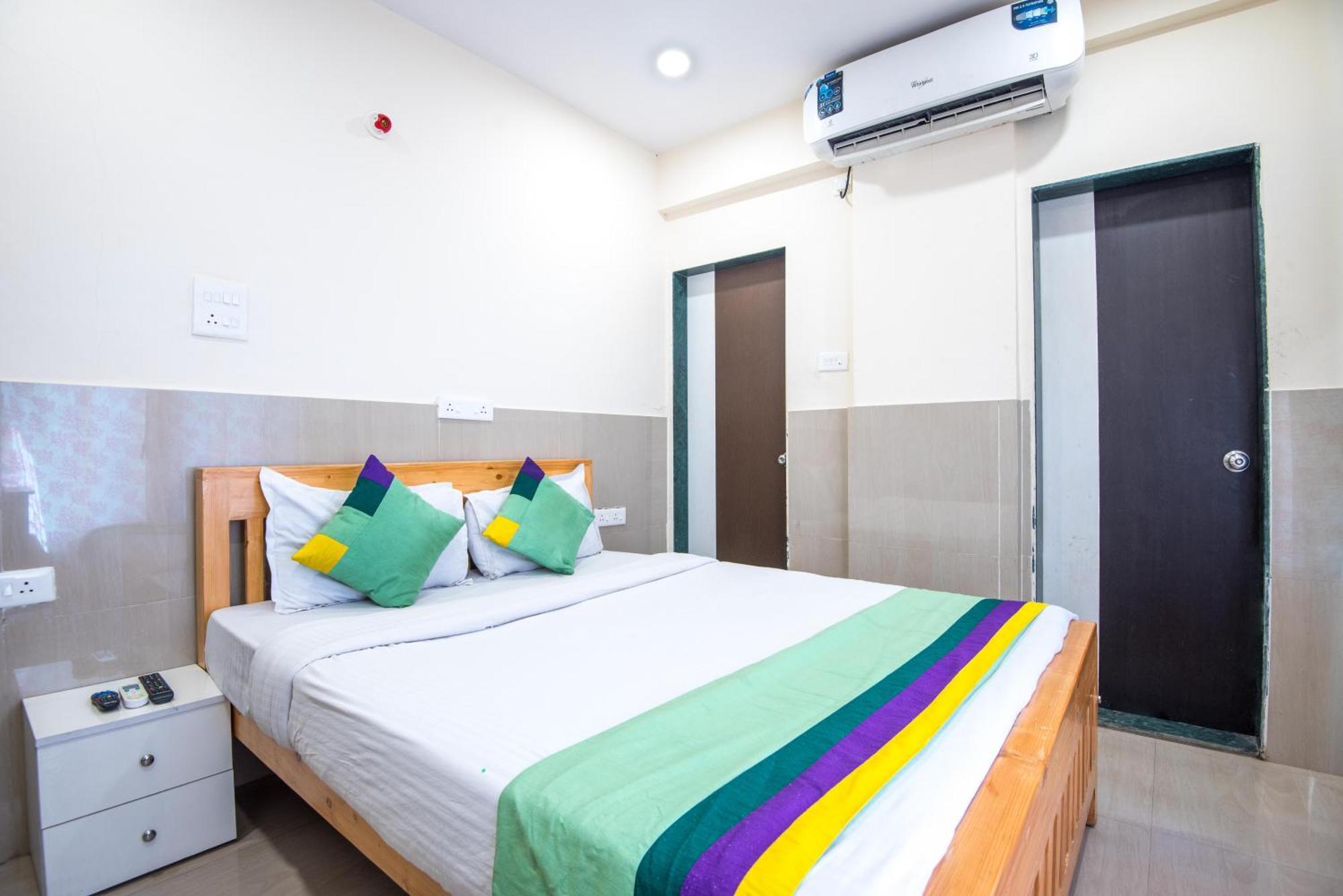 Отель Treebo Empire Executive Premium, Hinjewadi Хинджавади Экстерьер фото
